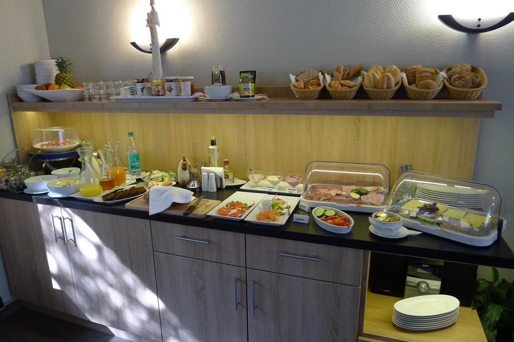 Hotel Mercedes City Bonn Ngoại thất bức ảnh