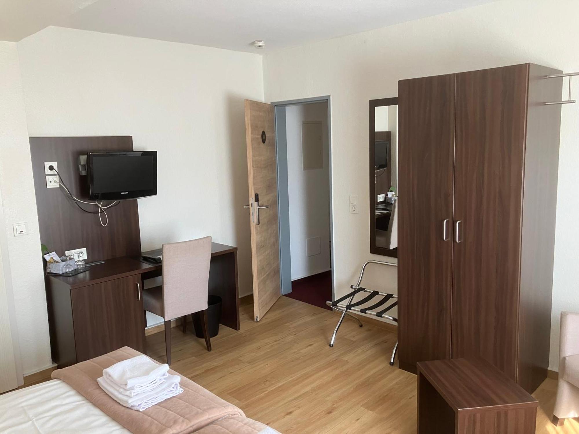 Hotel Mercedes City Bonn Ngoại thất bức ảnh
