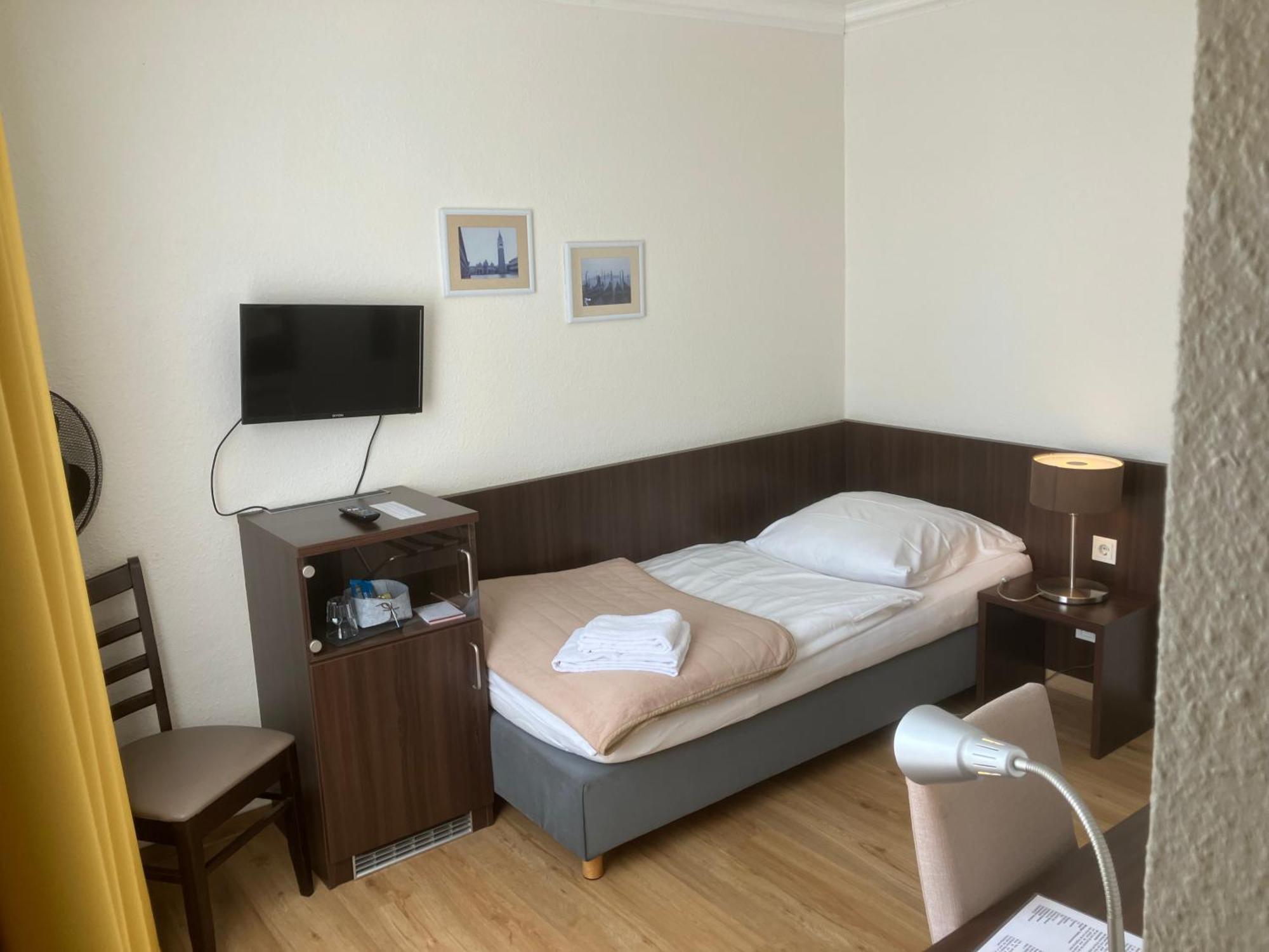 Hotel Mercedes City Bonn Ngoại thất bức ảnh